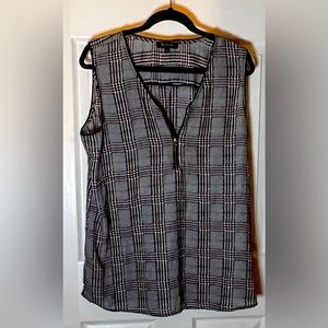 Lily Morgan Sleeveless NWOT Plaid Blouse with front zipper, Size XL
